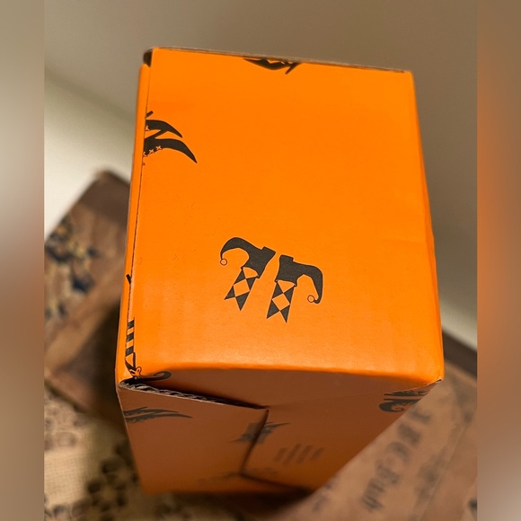 NWT RAE DUNN HALLOWEEN CAULDRON SALT & PEPPER SHAKERS. - Picture 7 of 10